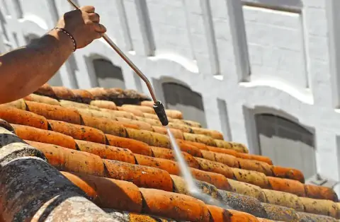 Nettoyage de toitures - Macheren